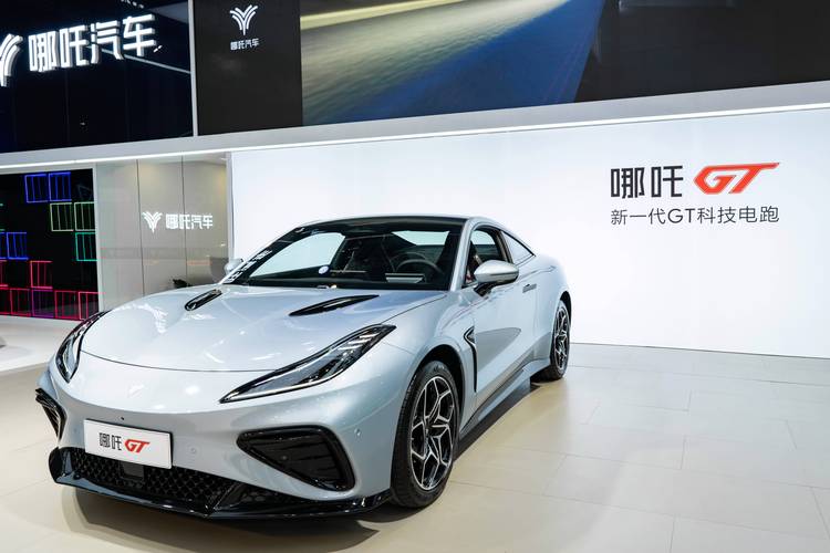 广州黄埔区裕力欧企业管理咨询哪吒汽车在智能汽车领域的表现，领途汽车在新能源汽车市场中的影响力